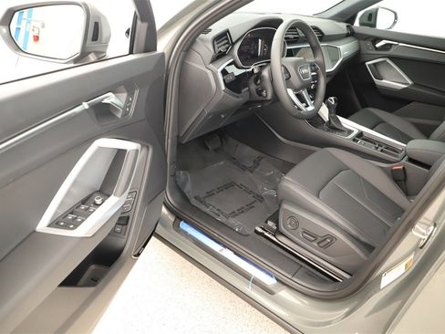 New 2025 Audi Q3 2.0T Premium image 14