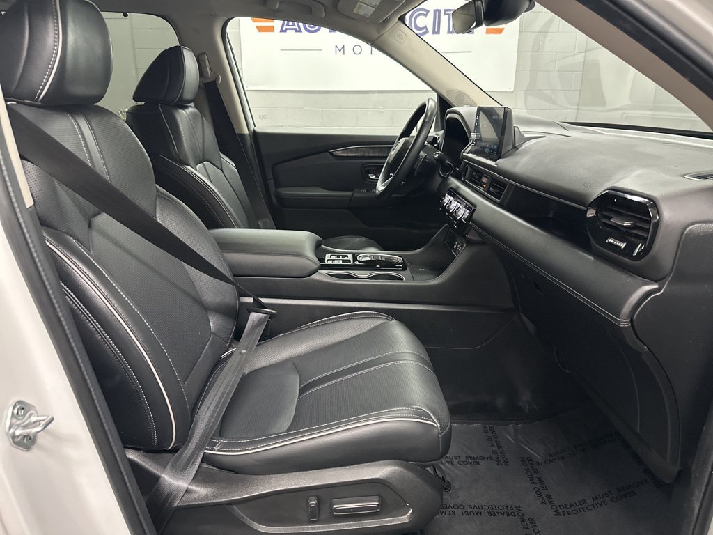 Used 2024 Honda Pilot Elite image 21