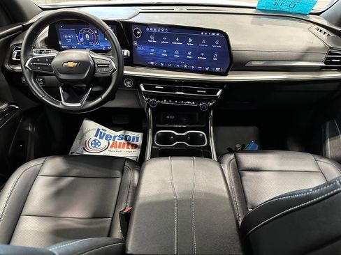 Used 2026 Chevrolet Traverse LT AWD/4WD image 28