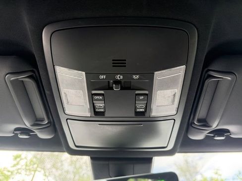 Used 2018 Toyota RAV4 SE w/ Power Extra Value Package FWD image 24