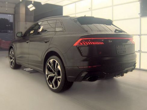 Used 2022 Audi RS Q8 AWD/4WD image 3