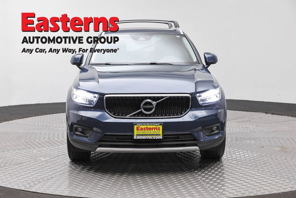 Used 2021 Volvo XC40 T5 Momentum AWD/4WD image 4