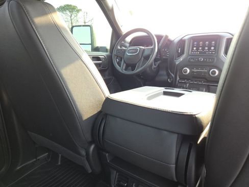 Used 2026 GMC Sierra 3500 Pro image 26