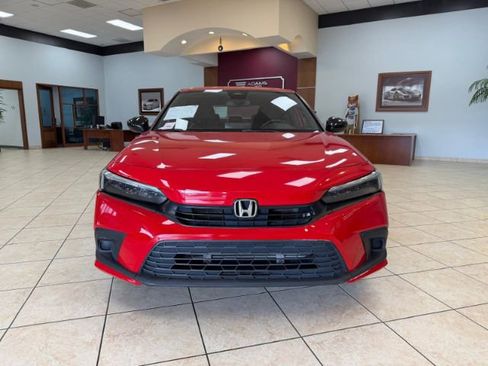 Used 2022 Honda Civic Sport image 2