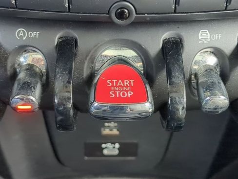 Used 2022 MINI Cooper S w/ Driver Assistance Package image 30