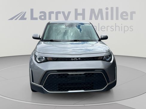 Used 2025 Kia Soul LX w/ LX Technology Package FWD image 9