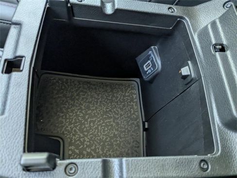 New 2025 Jeep Gladiator Rubicon w/ Safety Group image 30