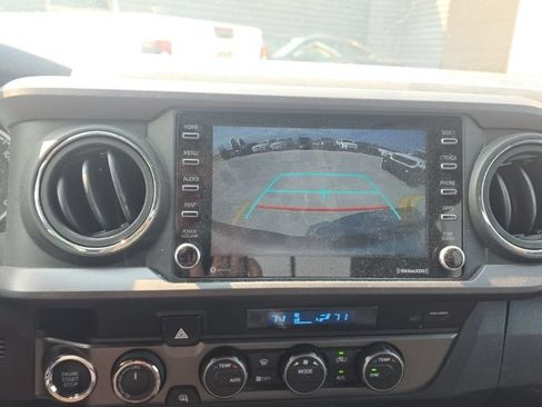 Used 2023 Toyota Tacoma TRD Off-Road AWD/4WD image 46