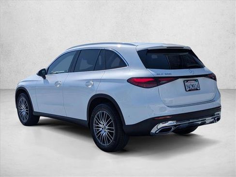 Used 2026 Mercedes-Benz GLC 300 image 8