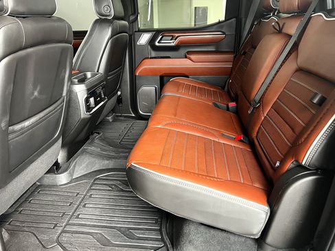 Used 2024 GMC Sierra 1500 Denali Ultimate AWD/4WD image 23