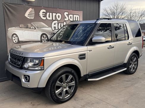 Used 2016 Land Rover LR4 HSE image 3