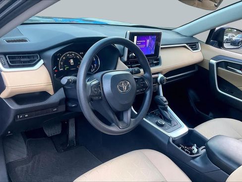 Used 2025 Toyota RAV4 XLE w/ Convenience Package AWD/4WD image 18