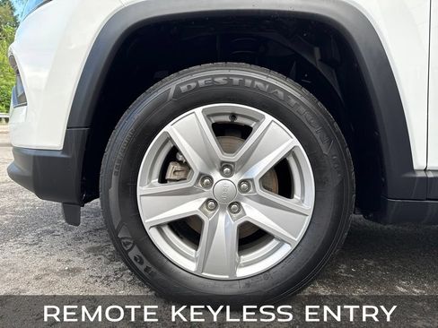 Used 2022 Jeep Compass Latitude w/ Convenience Group AWD/4WD image 9