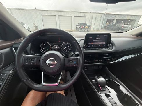 Used 2023 Nissan Rogue SL FWD image 26
