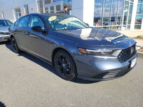 Used 2025 Honda Accord SE image 10