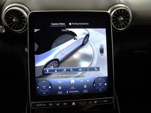 Used 2022 Mercedes-Benz SL 55 AMG 4MATIC w/ Driver Assistance Package image 30