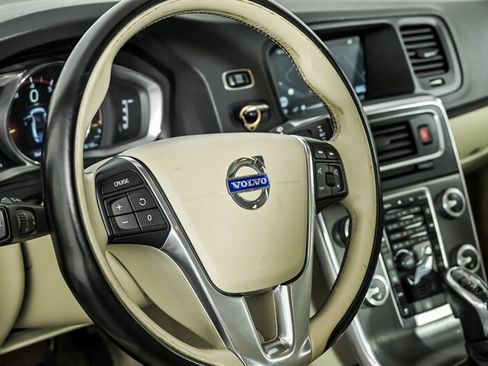 Used 2015 Volvo S60 T5 Premier w/ Convenience Package FWD image 19