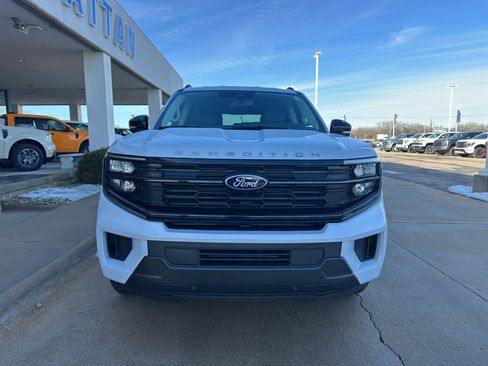 New 2026 Ford Expedition Active image 8