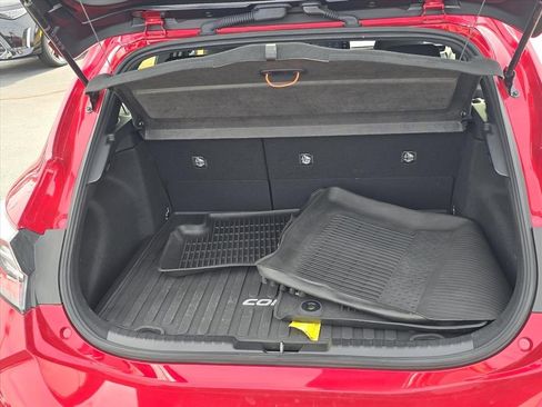 Used 2022 Toyota Corolla SE w/ SE Preferred Package image 15