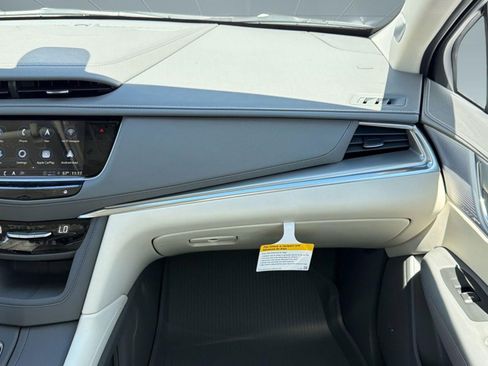 New 2026 Cadillac XT5 Premium Luxury w/ LPO, Floor Liner Package AWD/4WD image 29