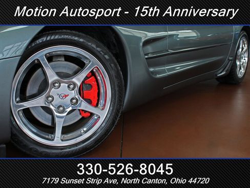 Used 2004 Chevrolet Corvette Coupe w/ Preferred Equipment Group RWD image 40