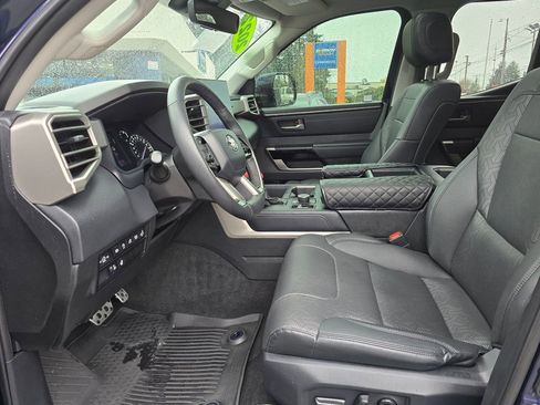 Used 2022 Toyota Tundra Limited w/ TRD Off-Road Package AWD/4WD image 17
