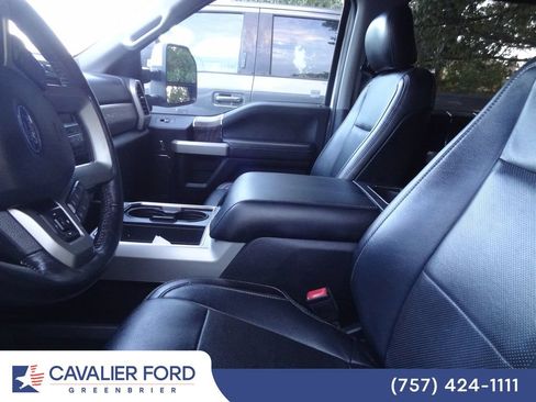 Used 2019 Ford F250 Lariat w/ Lariat Ultimate Package AWD/4WD image 8