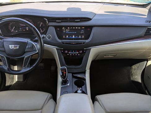 Used 2019 Cadillac XT5 Luxury image 17