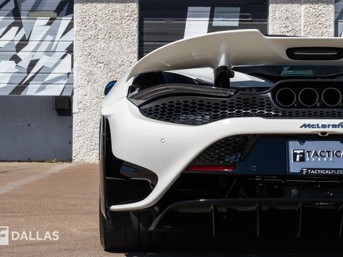 Used 2021 McLaren 765LT image 16
