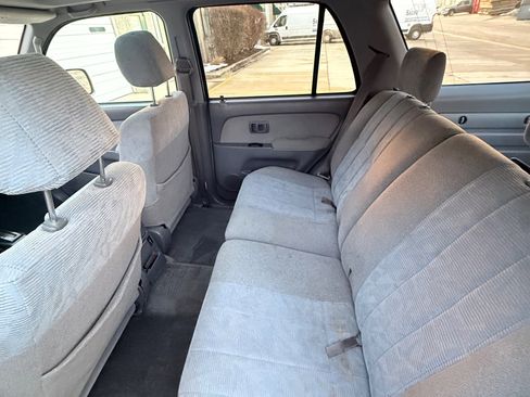 Used 2000 Toyota 4Runner SR5 image 22