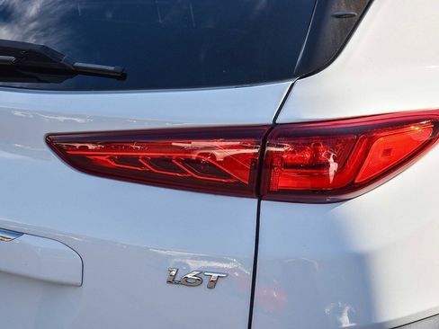 Used 2021 Hyundai Kona Limited image 7