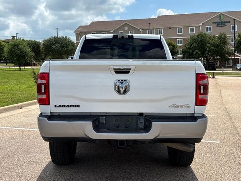 Used 2022 RAM 2500 Laramie AWD/4WD image 5