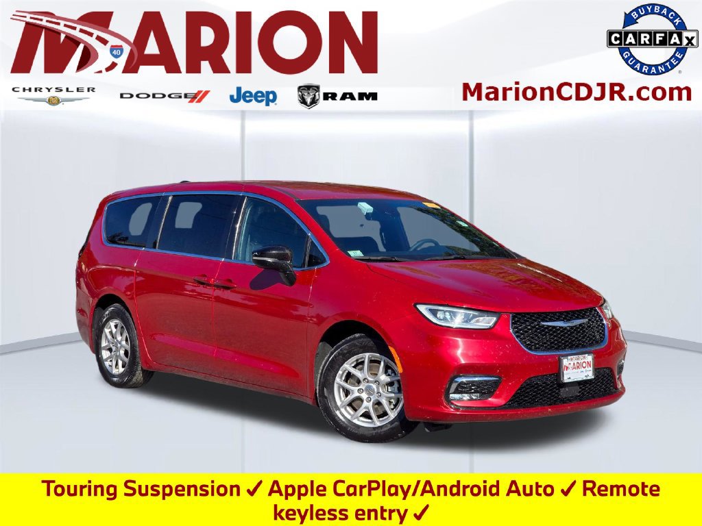 Used 2025 Chrysler Pacifica Select FWD 360° Tour