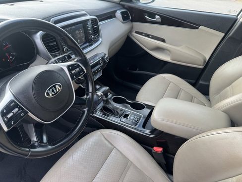 Used 2020 Kia Sorento EX image 6