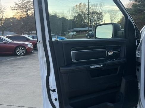 Used 2016 RAM 1500 Limited image 23