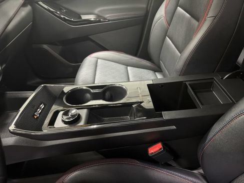 Certified 2025 Chevrolet Equinox RS w/ Safety and Technology Package AWD/4WD image 23