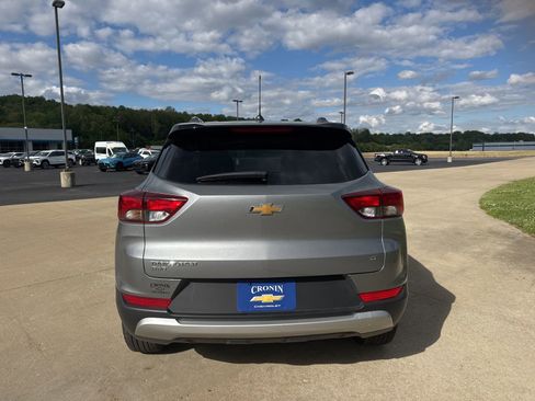 Used 2025 Chevrolet TrailBlazer LT AWD/4WD image 6
