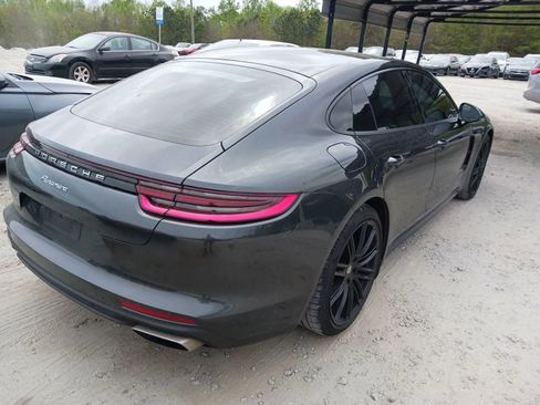 Used 2017 Porsche Panamera 4 image 2