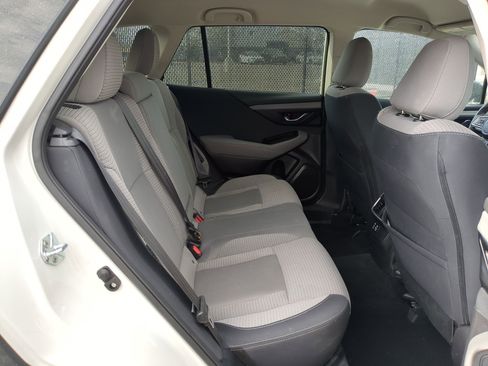 Used 2023 Subaru Outback Premium image 32