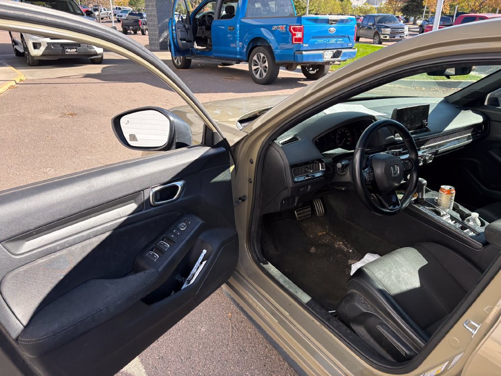 Used 2025 Honda Civic Sport image 17