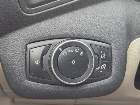 Used 2015 Ford Escape SE image 23