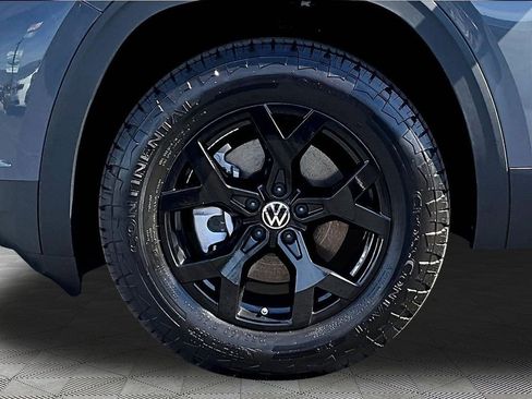 New 2026 Volkswagen Atlas Peak Edition image 32
