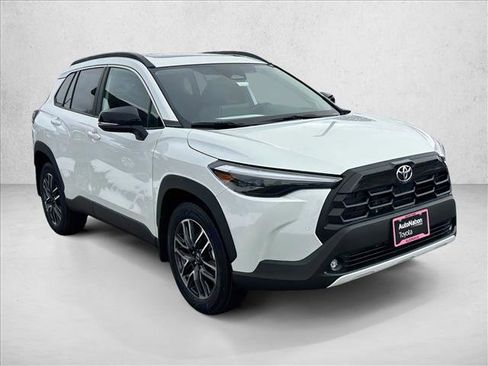 New 2026 Toyota Corolla Cross XLE image 3