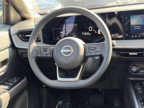 Used 2026 Nissan Kicks SV FWD image 23