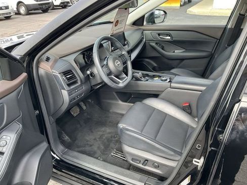 Certified 2023 Nissan Rogue SV w/ SV Premium B Package image 11