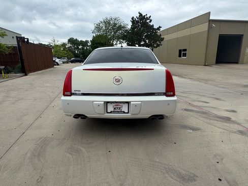 Used 2007 Cadillac DTS Luxury I image 4