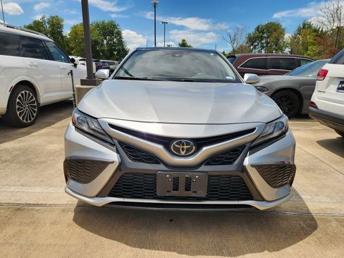 Used 2021 Toyota Camry XSE FWD image 2