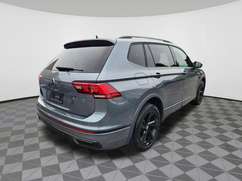 Certified 2024 Volkswagen Tiguan SE R-Line AWD/4WD image 4