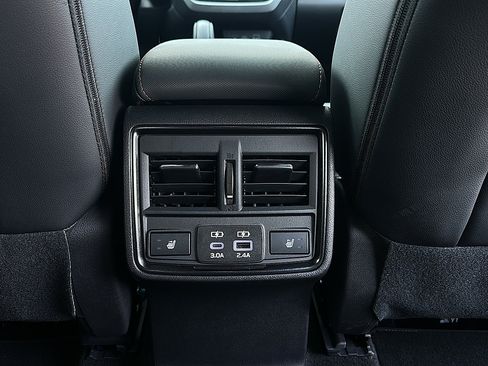 Certified 2026 Subaru Forester Touring AWD/4WD image 30