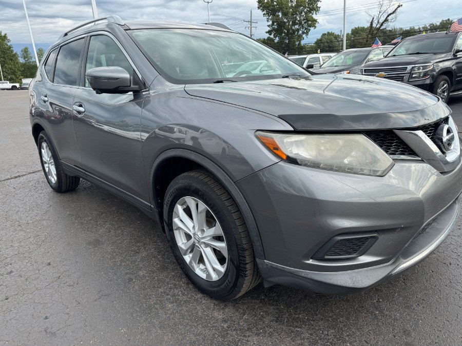 Used 2016 Nissan Rogue SV w/ SV Premium Package AWD/4WD image 12